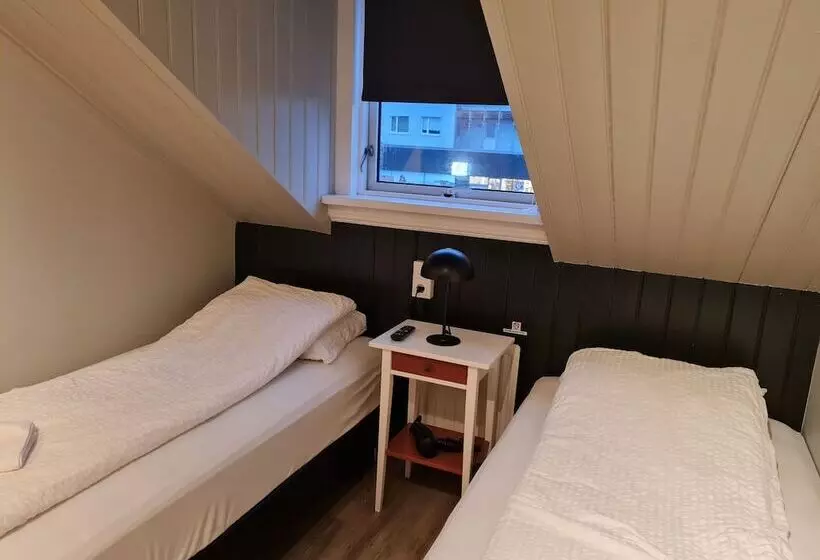 هتل Lava Guesthouse