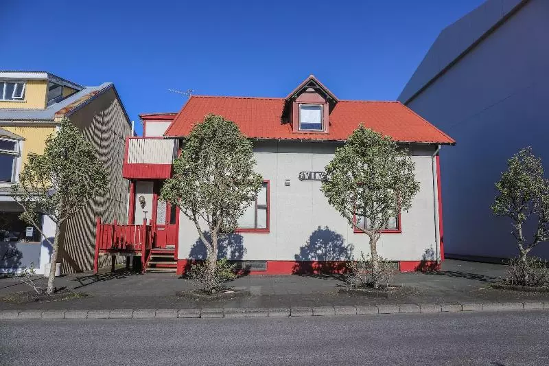 هتل Lava Guesthouse