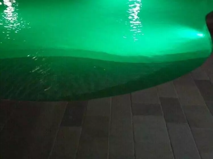 ホテル Punto Verde