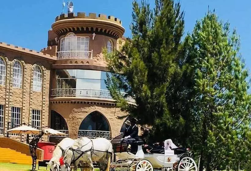 هتل Tafaria Castle