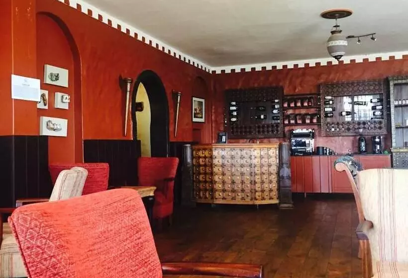 هتل Tafaria Castle