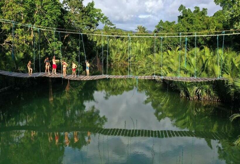 Hotel Arkadia Beach Resort By Reddoorz