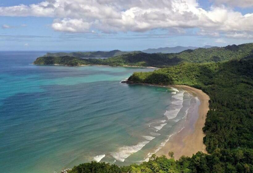 Hotel Arkadia Beach Resort By Reddoorz