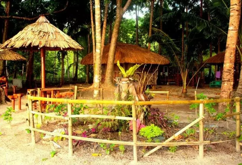 Hotelli Arkadia Beach Resort By Reddoorz