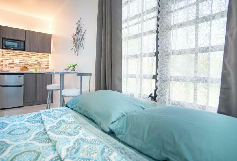 هتل Senderos 4 A Cozy Studio 4 Min From The Beach