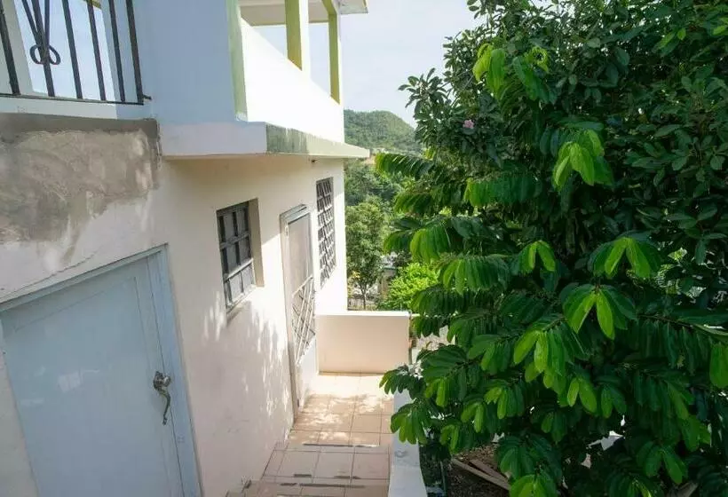هتل Senderos 4 A Cozy Studio 4 Min From The Beach