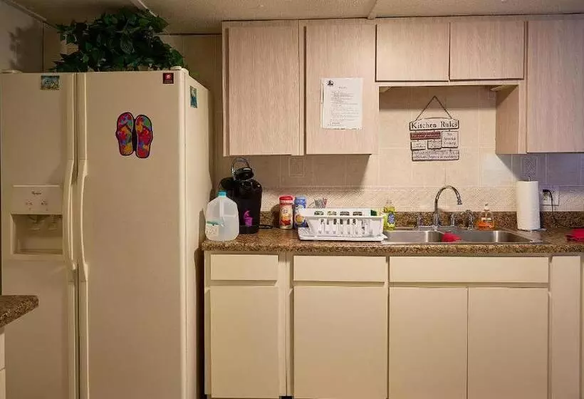 Majatalo Room In Bb   Pleasant Days Bb Tropical Master Suite