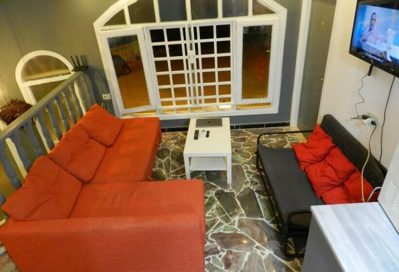 Ruins Wall &hostel  Ruins View