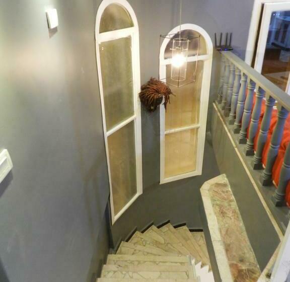 Ruins Wall &hostel  Ruins View