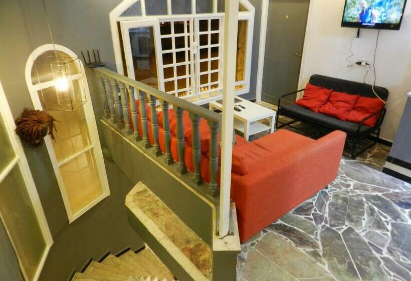 Ruins Wall &hostel  Ruins View