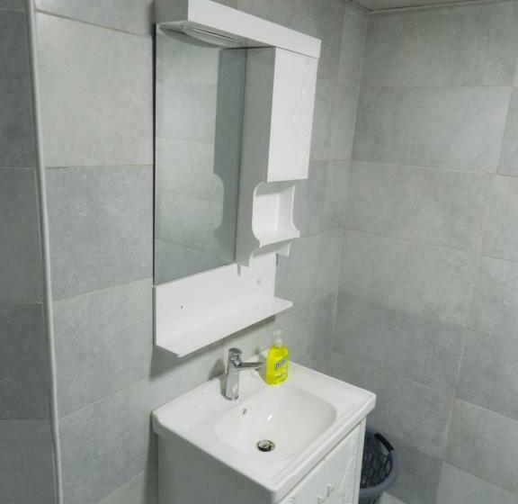 Ruins Wall &hostel  Ruins View