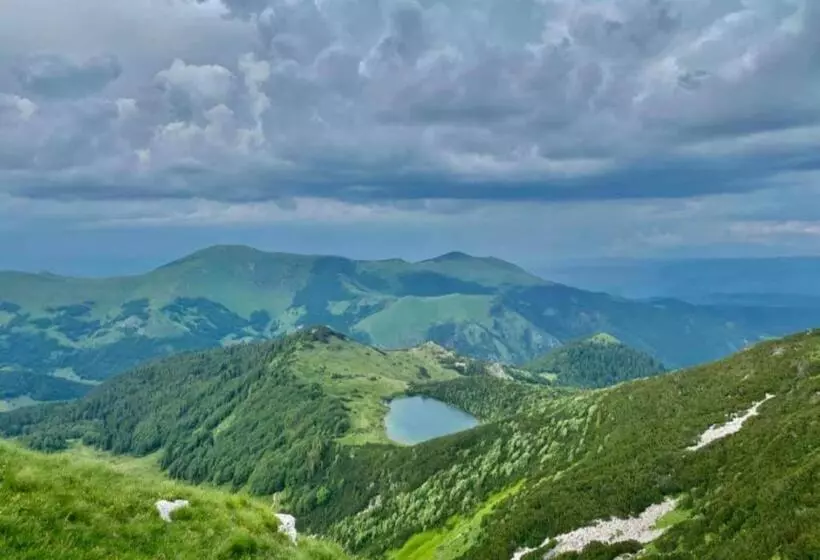 تختخواب و صبحانه Log Cabin 1 Merdovic