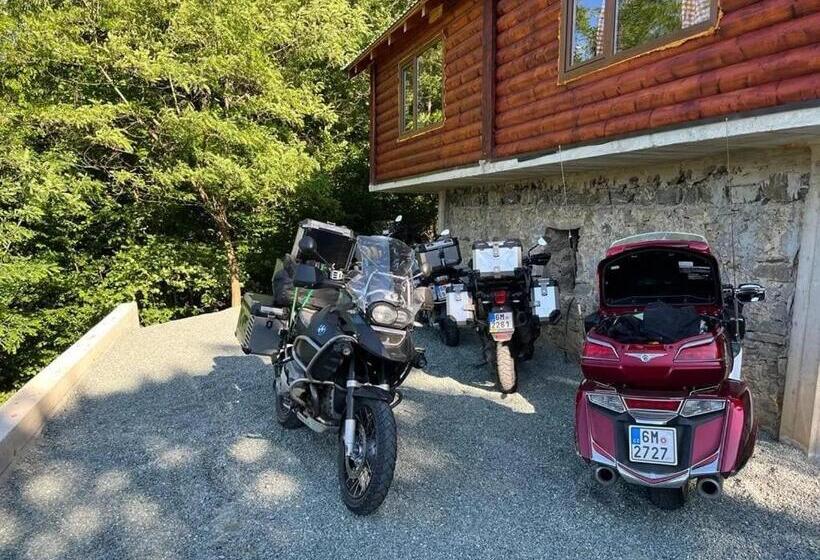 住宿加早餐  Log Cabin 1 Merdovic