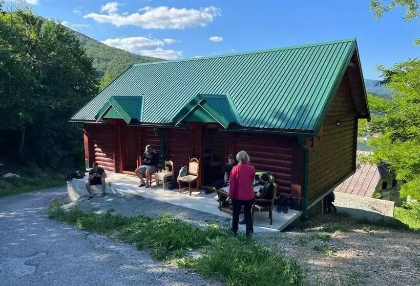 تختخواب و صبحانه Log Cabin 1 Merdovic