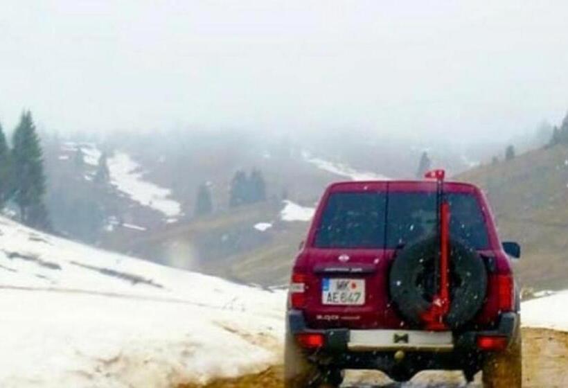 住宿加早餐  Log Cabin 1 Merdovic