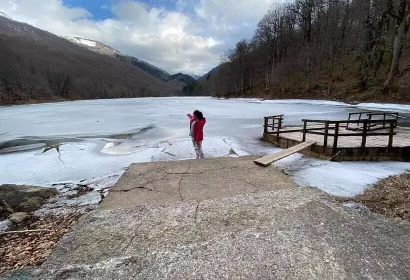 تختخواب و صبحانه Log Cabin 1 Merdovic