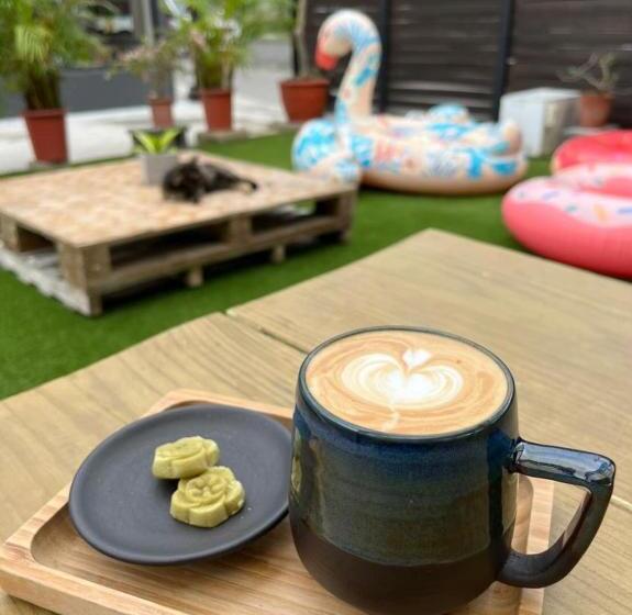 تختخواب و صبحانه 弎trinity