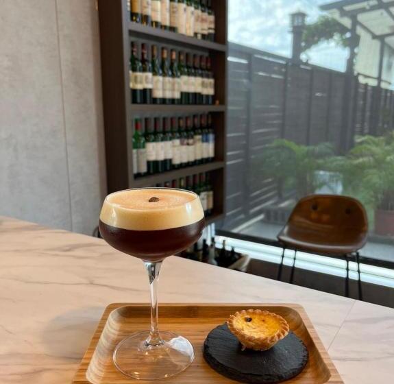 تختخواب و صبحانه 弎trinity