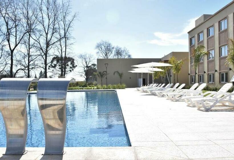 فندق Days Inn Zarate