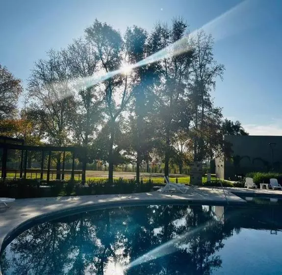 Hotelli Days Inn Zarate