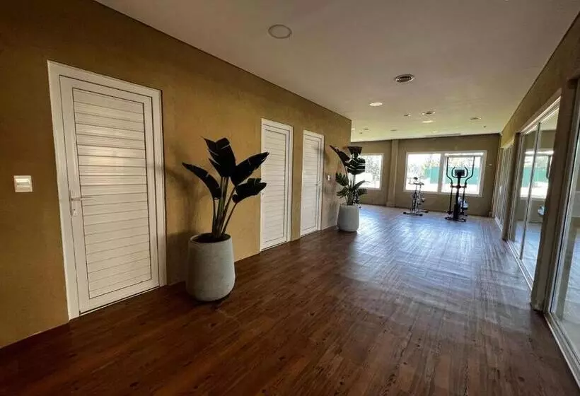 Hotelli Days Inn Zarate