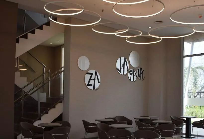 Hotelli Days Inn Zarate