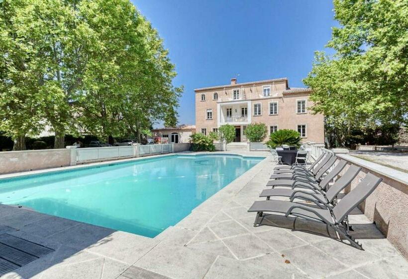 Domaine De La Nerthe Hotel Provence Mediterranee