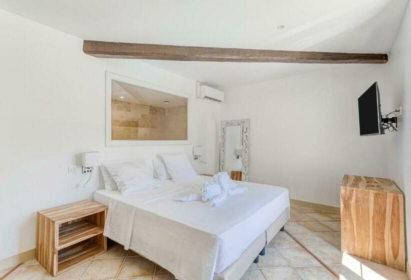 Domaine De La Nerthe Hotel Provence Mediterranee