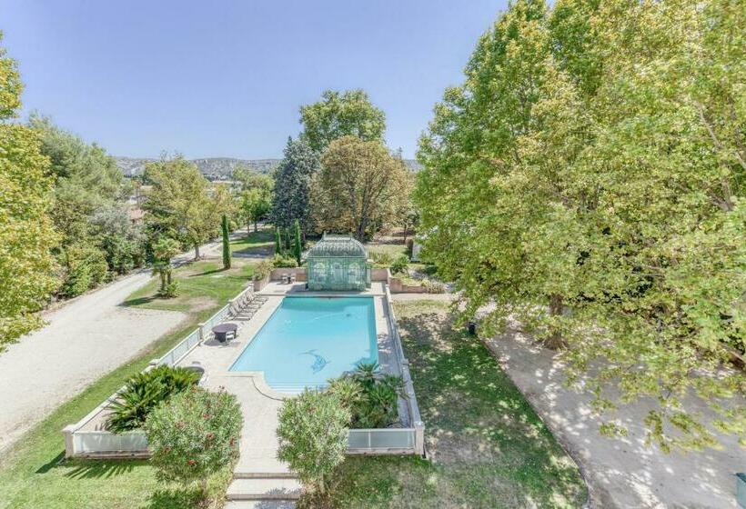 Domaine De La Nerthe Hotel Provence Mediterranee