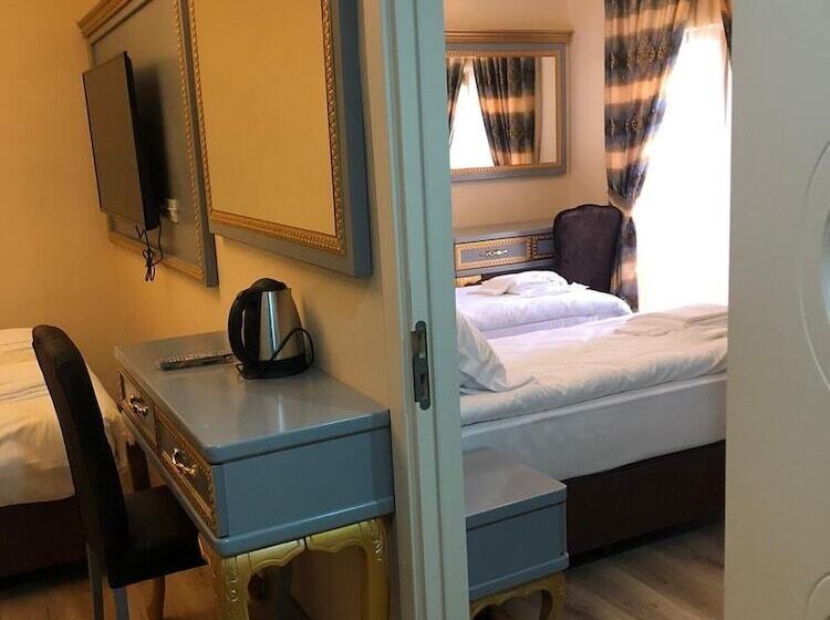 Golden Hi̇ll Hotel Downtown