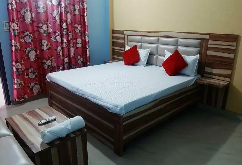 Hotelli Oyo 82788  Knight View