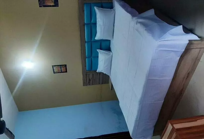 Hotelli Oyo 82788  Knight View