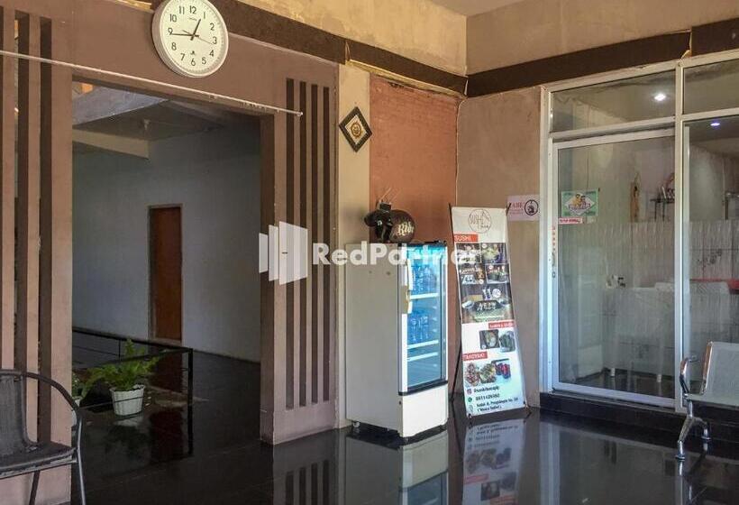 בית מלון כפרי Wisma Andini Palopo Redpartner