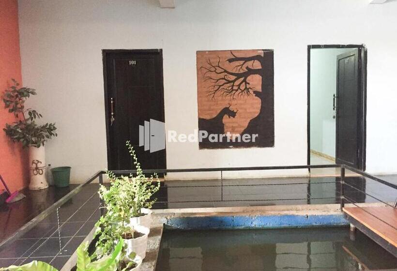 בית מלון כפרי Wisma Andini Palopo Redpartner