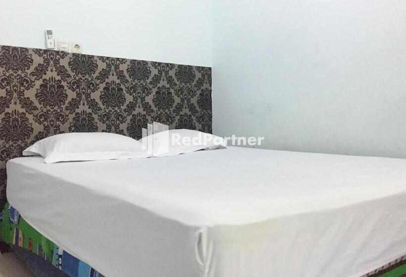 בית מלון כפרי Wisma Andini Palopo Redpartner