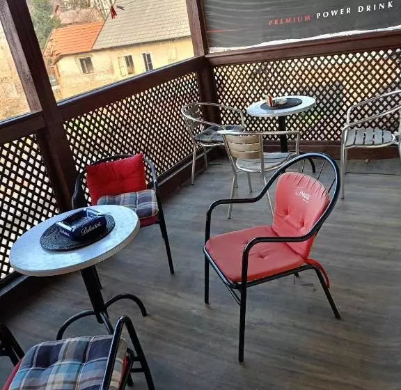 پانسیون Apartment And Roomstabašnicetuzla Centar