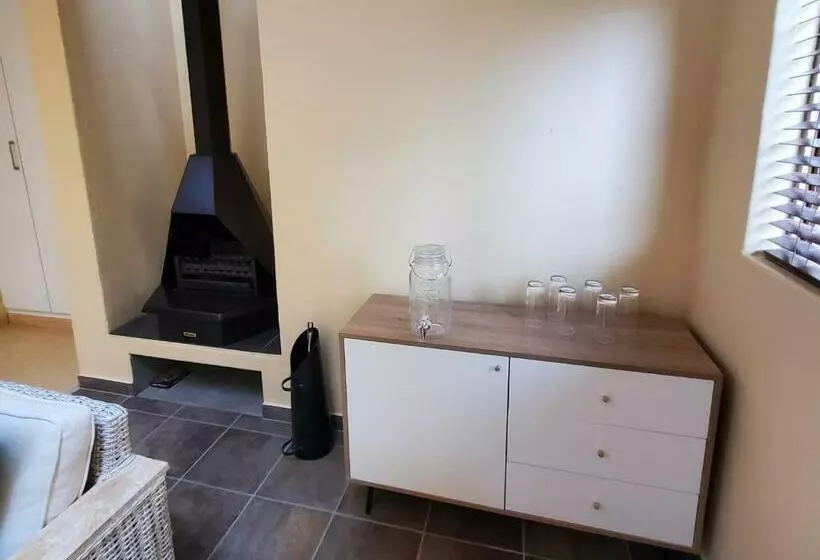 ペンション Avonlea Guesthouse