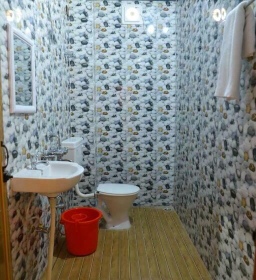 بنسيون Krishna Shree Guest House