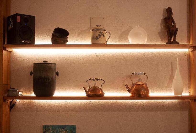 تختخواب و صبحانه Elma Guesthouse