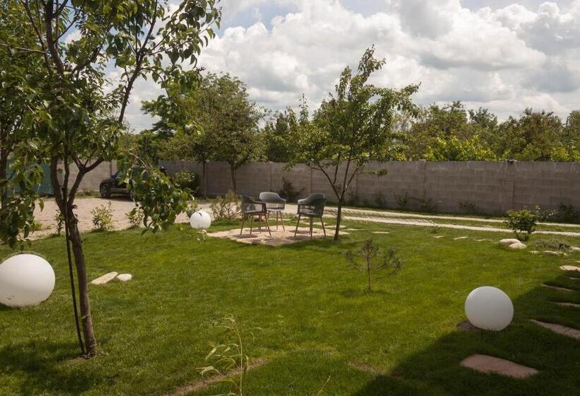 تختخواب و صبحانه Elma Guesthouse