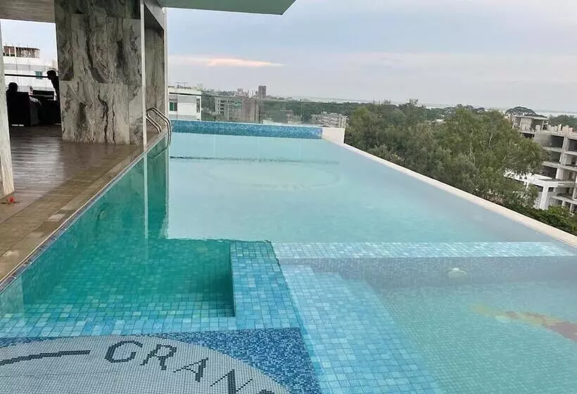 هتل Grand River View