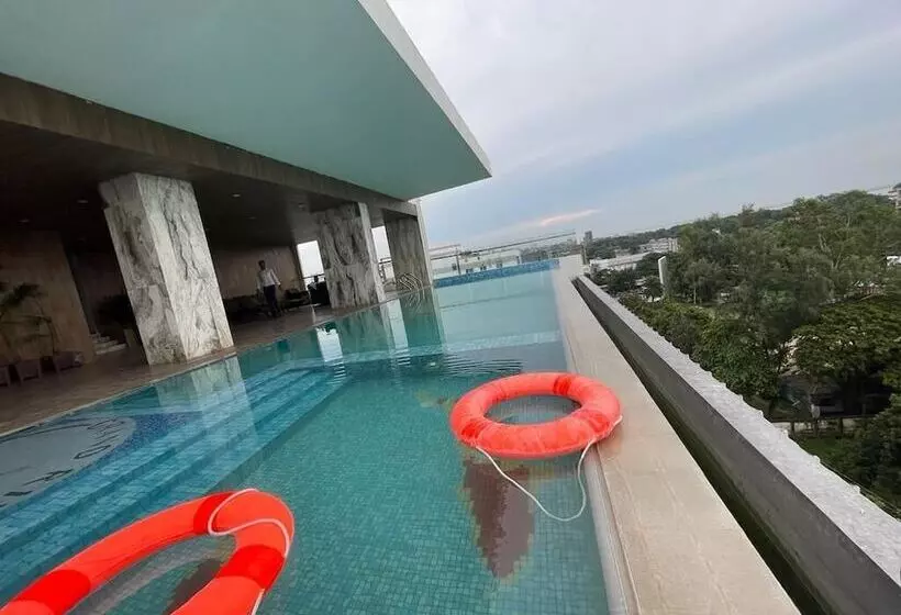 هتل Grand River View