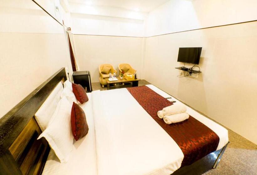 هتل Jeyam Residency