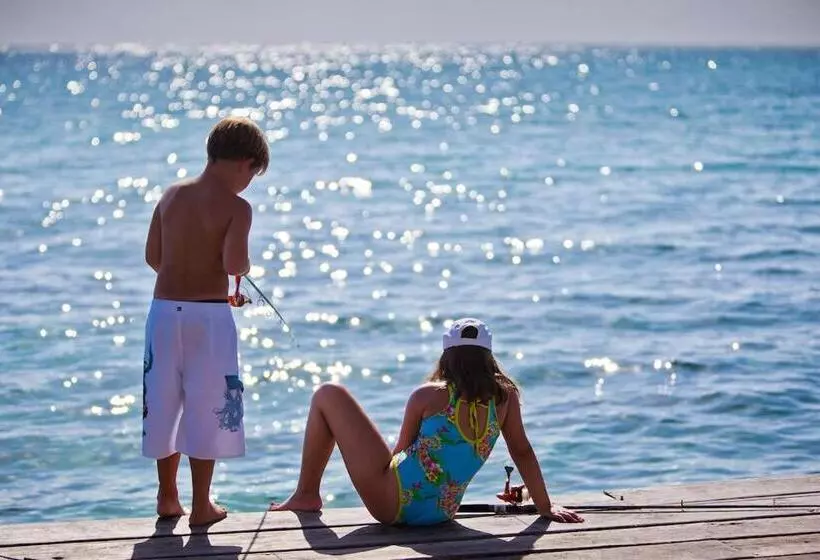 Hotelli Pelican Beach Resort South Water Caye