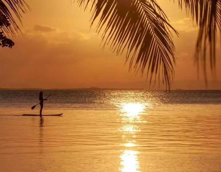 Hotelli Pelican Beach Resort South Water Caye