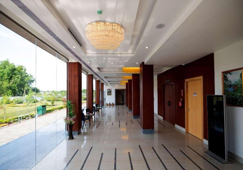 בית מלון כפרי Pushkara Sarovar Portico