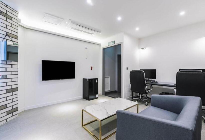 فندق Pyeongtaek Godeok Rich Stay