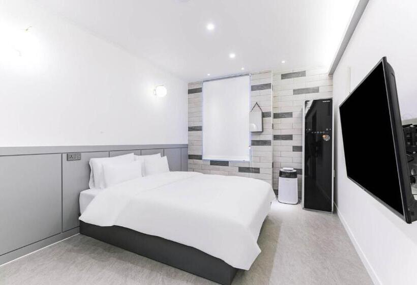 فندق Pyeongtaek Godeok Rich Stay