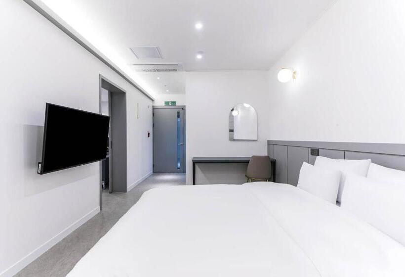 فندق Pyeongtaek Godeok Rich Stay