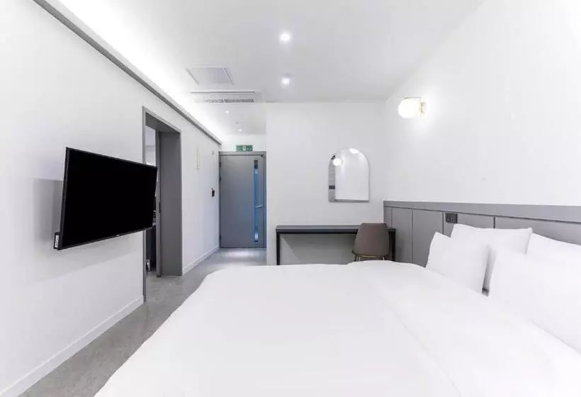 هتل Pyeongtaek Godeok Rich Stay